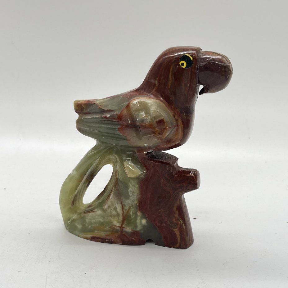 Статуэтка "Попугай на пне", натуральный камень, резьба, Азия, 1980-2000 гг.