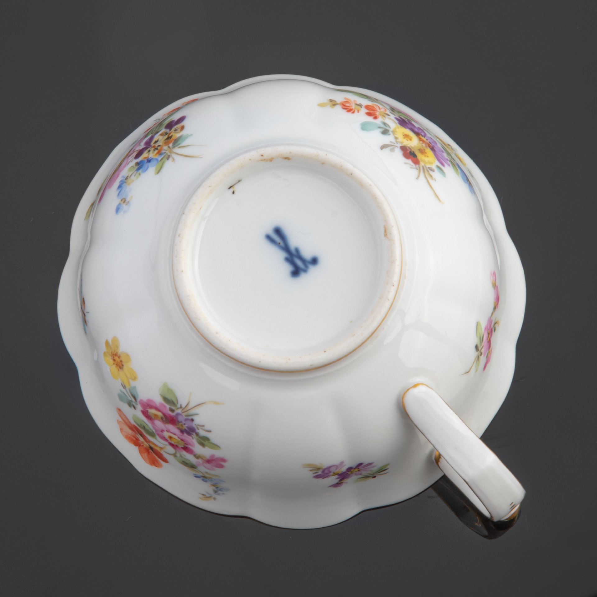 Чашка с цветочным декором, Meissen (Мейсенский фарфор)