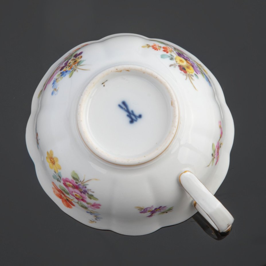 Чашка с цветочным декором, Meissen (Мейсенский фарфор)