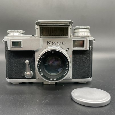 Фотоаппарат "Киев-4" с объективом "Юпитер-8" в оригинальном кофре, Киевский завод «Арсенал»