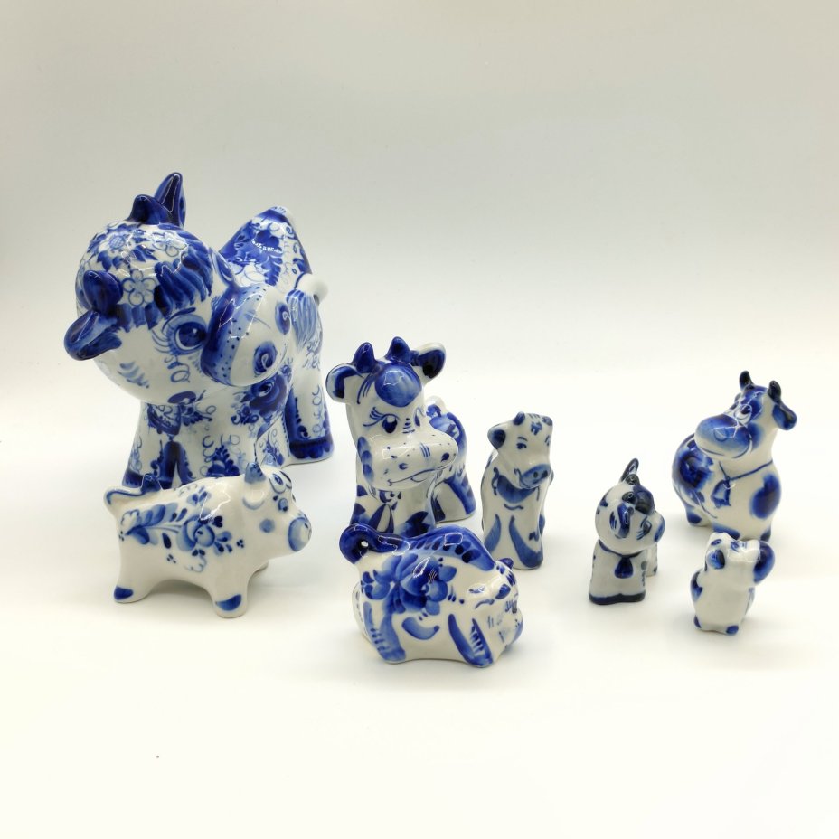 Набор из восьми статуэток "Быки", Гжель