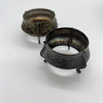 Набор из 2 солонок с растительным декором (нет стеклянного вкладыша)