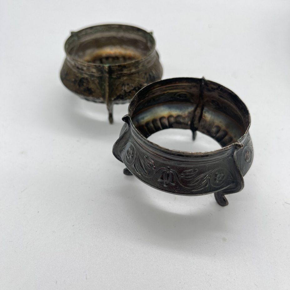 Набор из 2 солонок с растительным декором (нет стеклянного вкладыша)