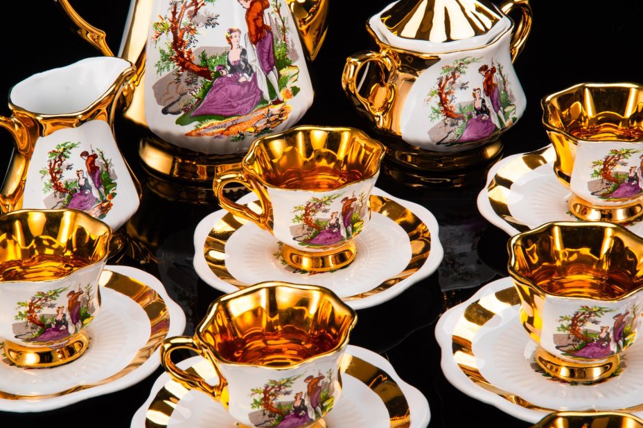 Сервиз кофейный "Мадонна" на 6 персон (15 предметов), Doganay Ceramic, керамика, глазурь, деколь, золочение, Турция, 1990-2010 гг.