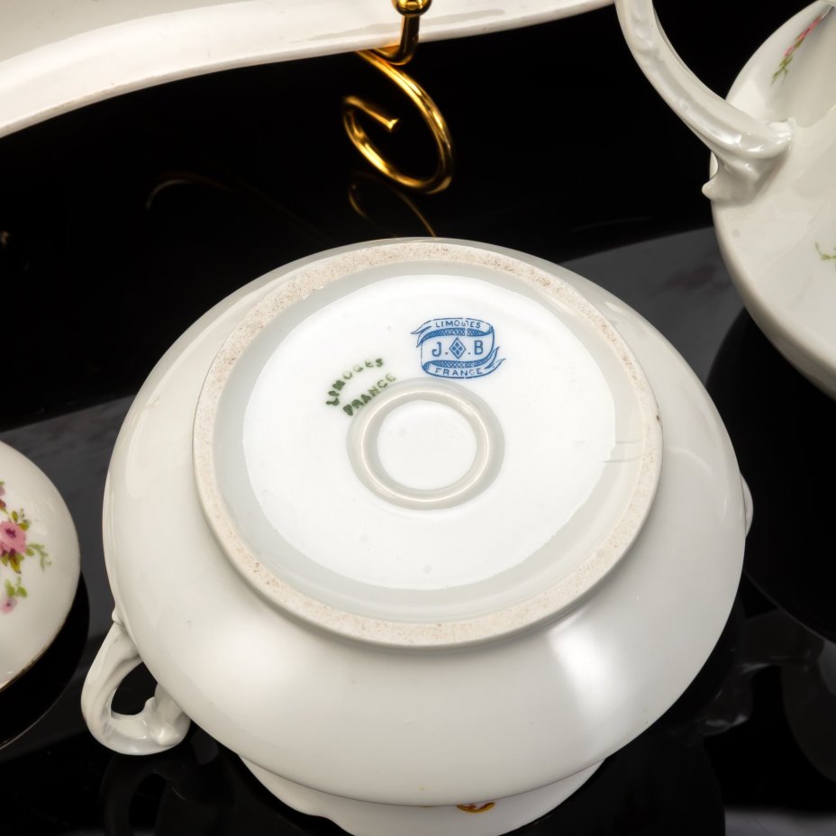 Набор для подачи чая/кофе (чайник, сахарница, поднос), украшенный цветочным декором, Jean Boyer Limoges