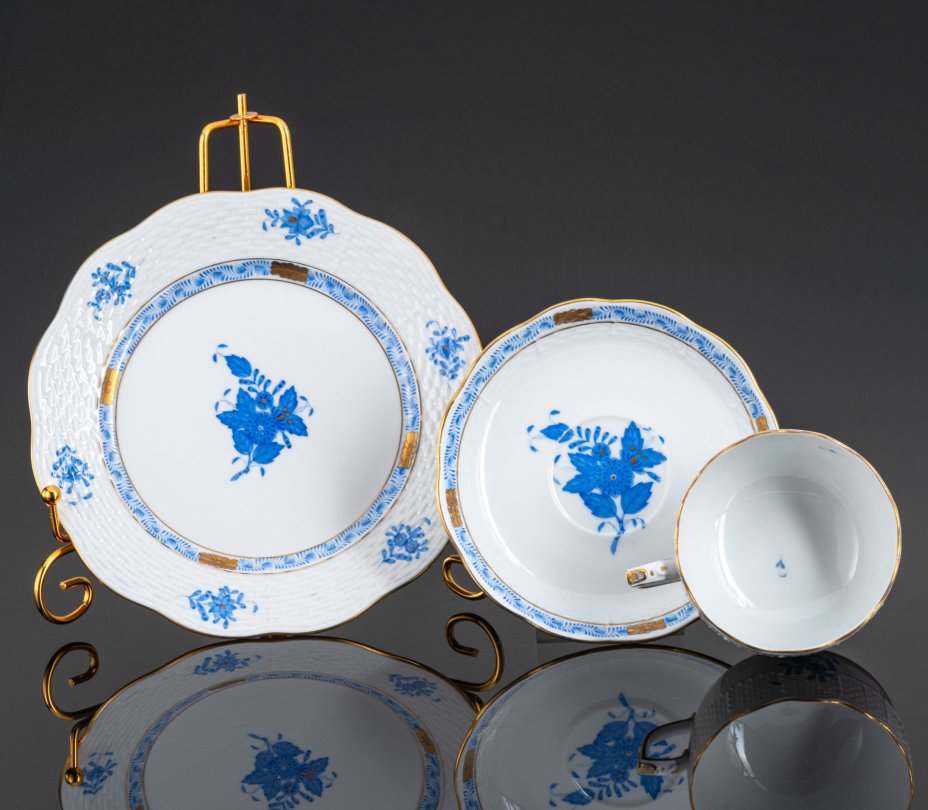 Трио чайное, выполненное в фирменном дизайне "Chinese Bouquet" ("Apponyi Blue"), фарфор, роспись, золочение, Herend (Херенд), Herend (Херенд)