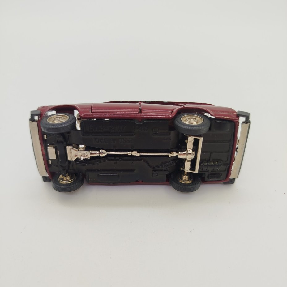 Модель автомобиля "ВАЗ-2107", масштаб 1:43, металл, пластик, СССР, 1970-1990 гг.