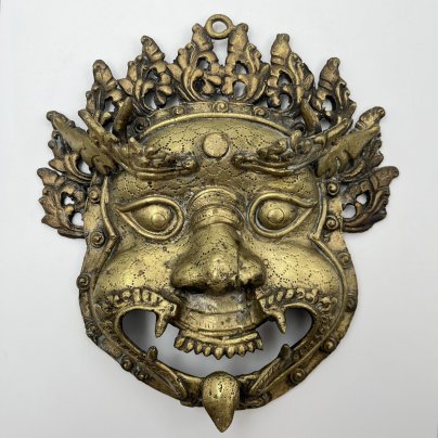 Настенный декор-маска "Махакала" (божество в буддизме, охранник и защитник учения Будды), металл, литье, Азия, 1970-1990 гг.