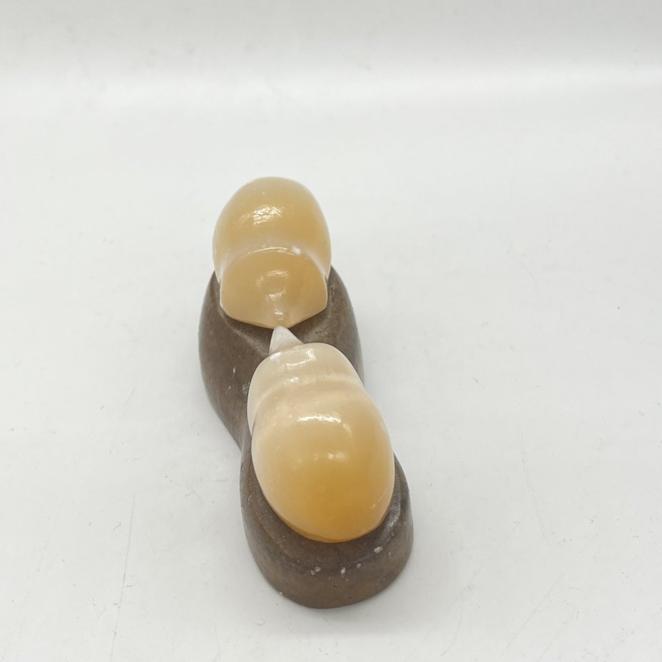 Статуэтка "Два ежика" на подставке