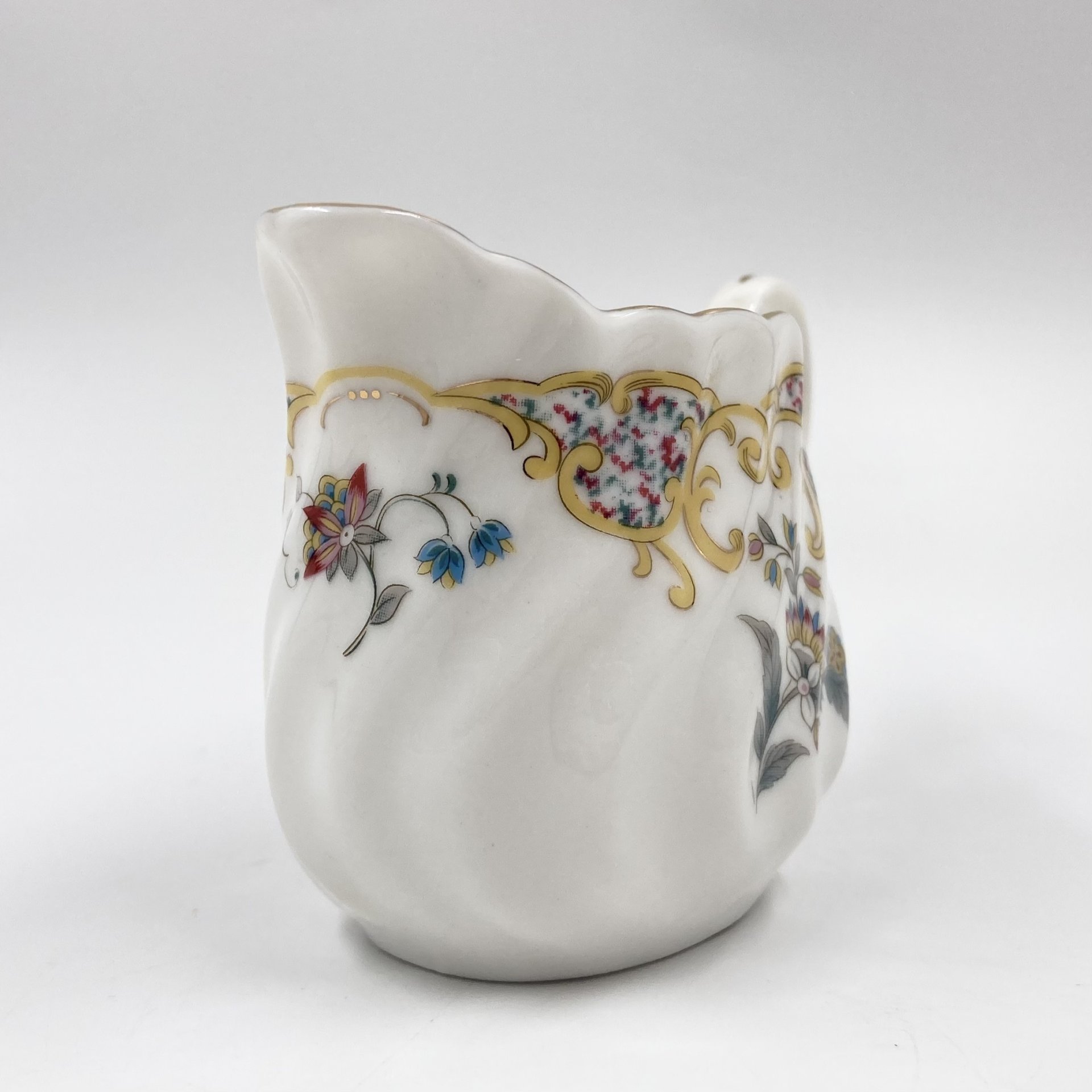 Молочник/сливочник с цветочным декором,  Bone China, фарфор, деколь, золочение, Китай, Китай