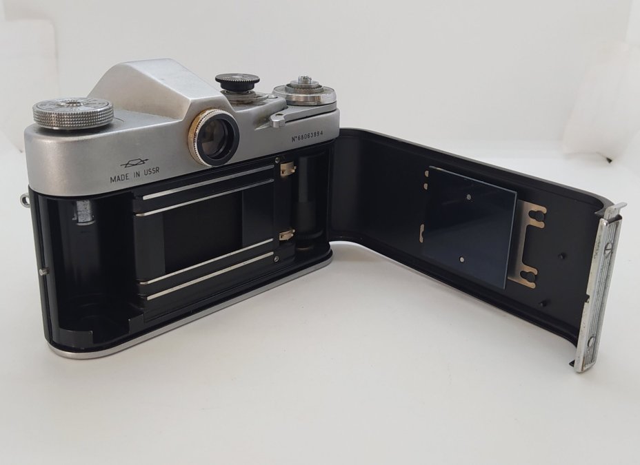 Фотоаппарат "Зенит 3-М" с объективом "Индустар-50", Красногорский механический завод (КМЗ)