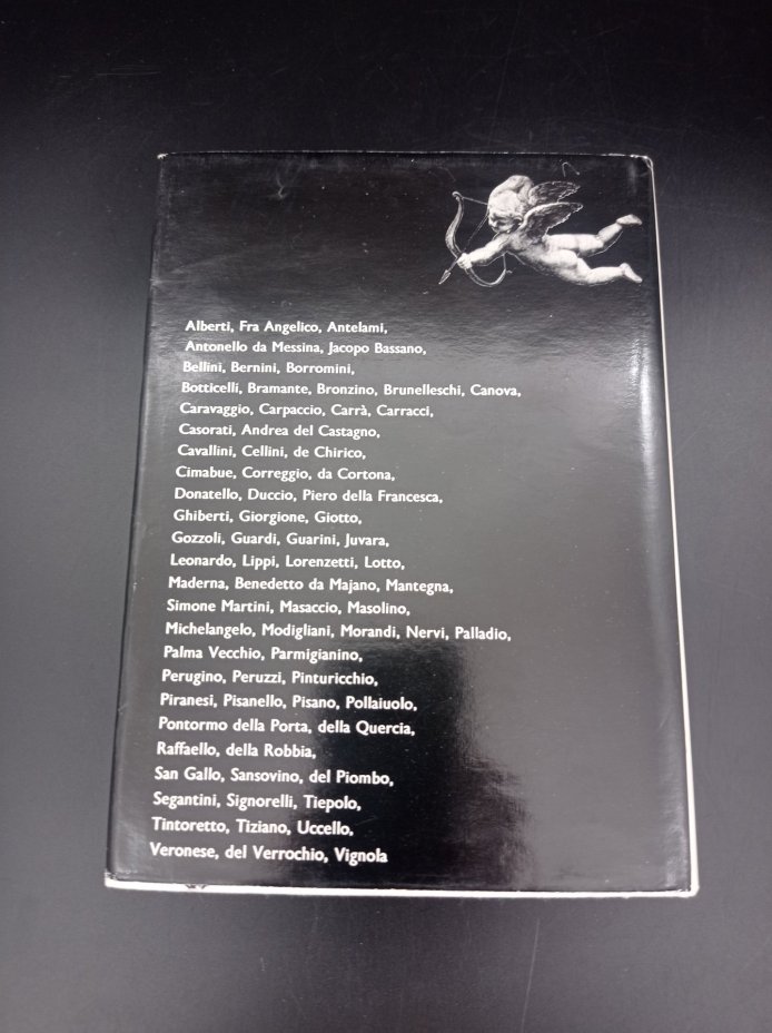 Книга  Андре Шастеля "Italia muveszete" ("Итальянское искусство"), Издательство «Corvina (Корвина)»