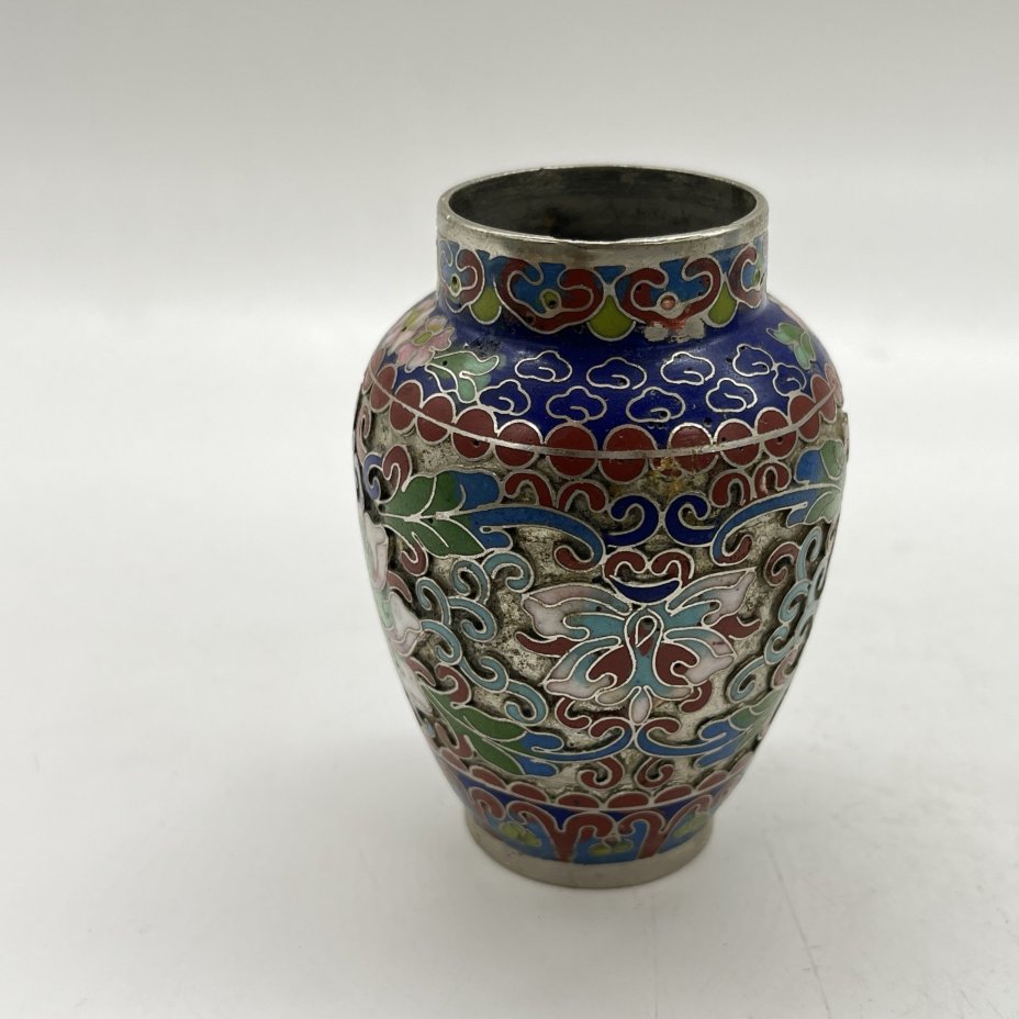 Вазочка миниатюрная в технике клуазоне с цветочным декором, латунь, перегородчатая эмаль, Китай, 1960-1980 гг.