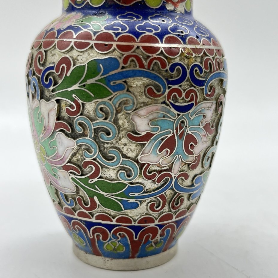 Вазочка миниатюрная в технике клуазоне с цветочным декором, латунь, перегородчатая эмаль, Китай, 1960-1980 гг.