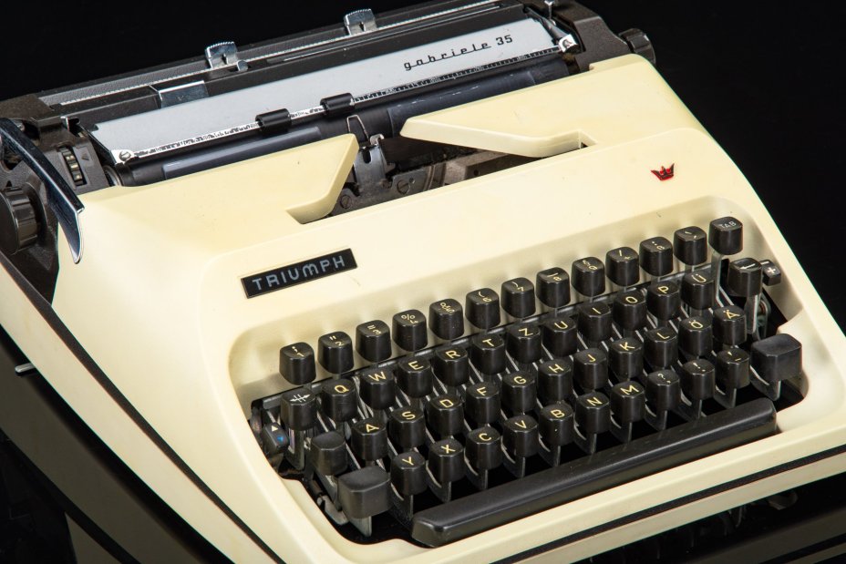 Машинка печатная "Gabriele 35", в оригинальном кофре и инструкцией, Triumph, пластик, металл, резина, ФРГ, 1970-1990 гг.