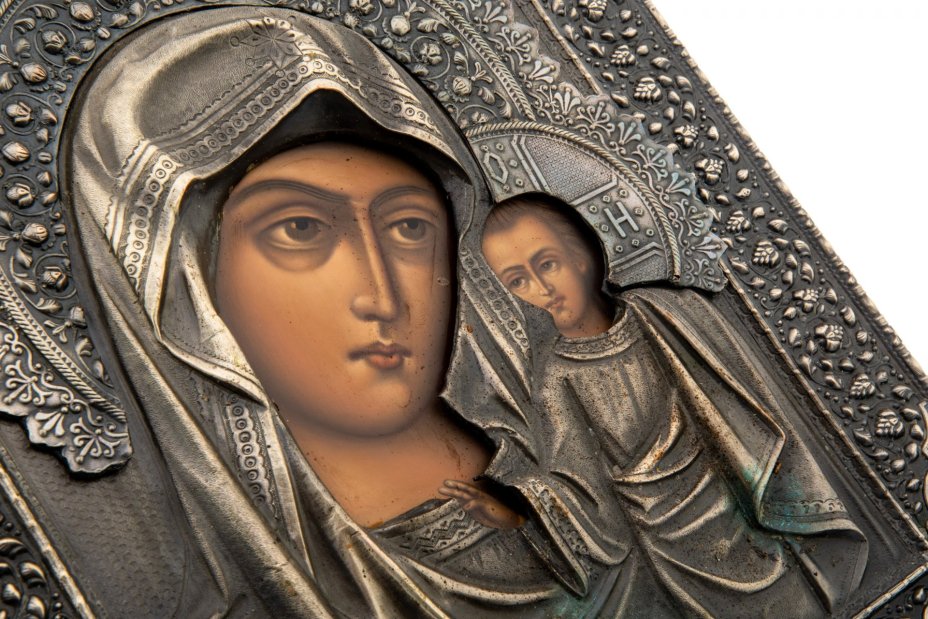 Икона "Богоматерь Казанская" в окладе, дерево, масло, металл, Россия, 2010-2020 гг.