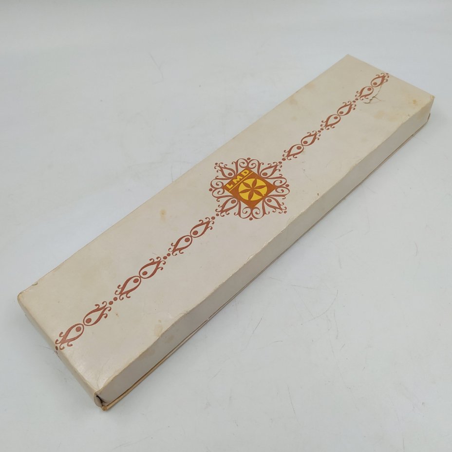 Бусы винтажные с крупными бусинами различных форм, в коробке