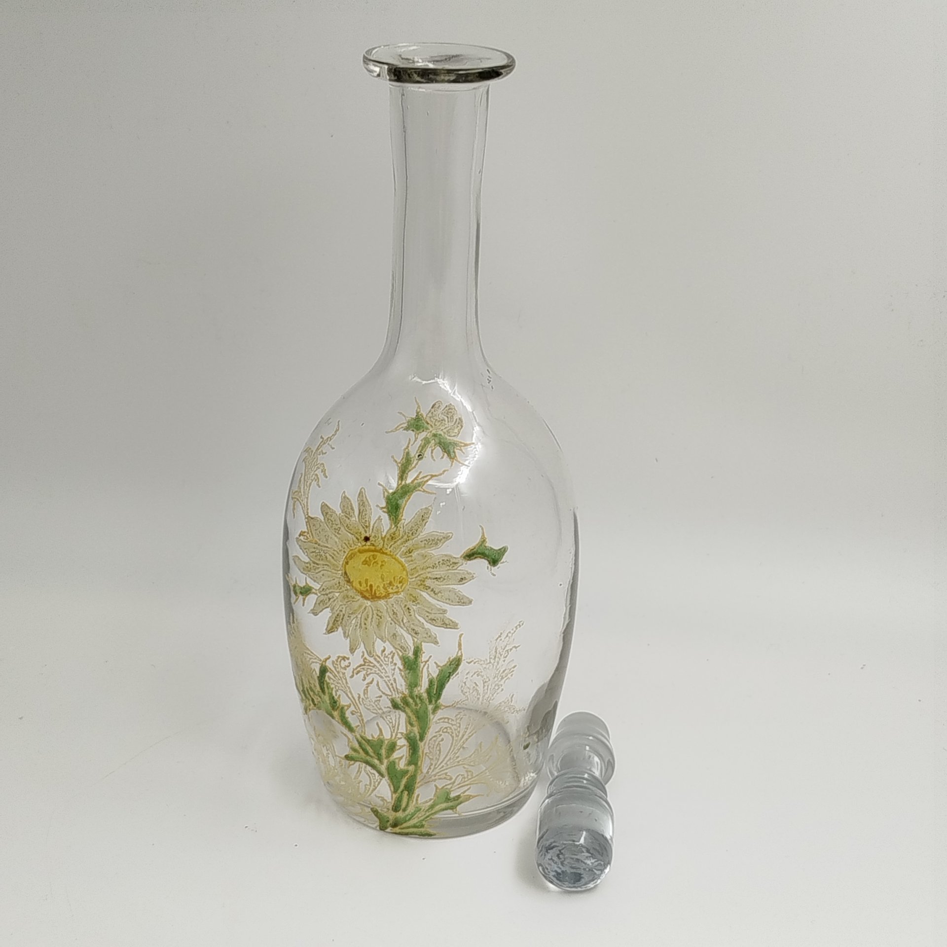 Штоф с цветочным декором