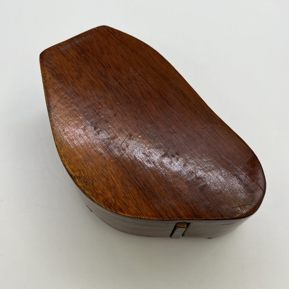 Шкатулка-головоломка с изображением лошади