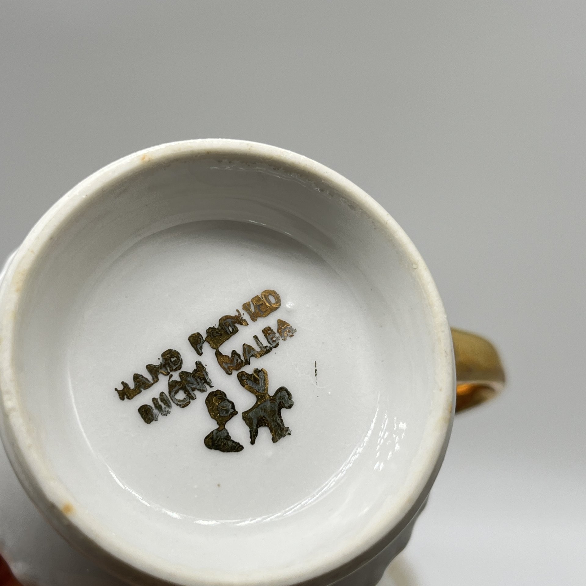 Набор из 3 кофейных пар с расписным изображением достопримечательностей Праги, фарфор, роспись,  золочение, Чехия, 1990-2000 гг.