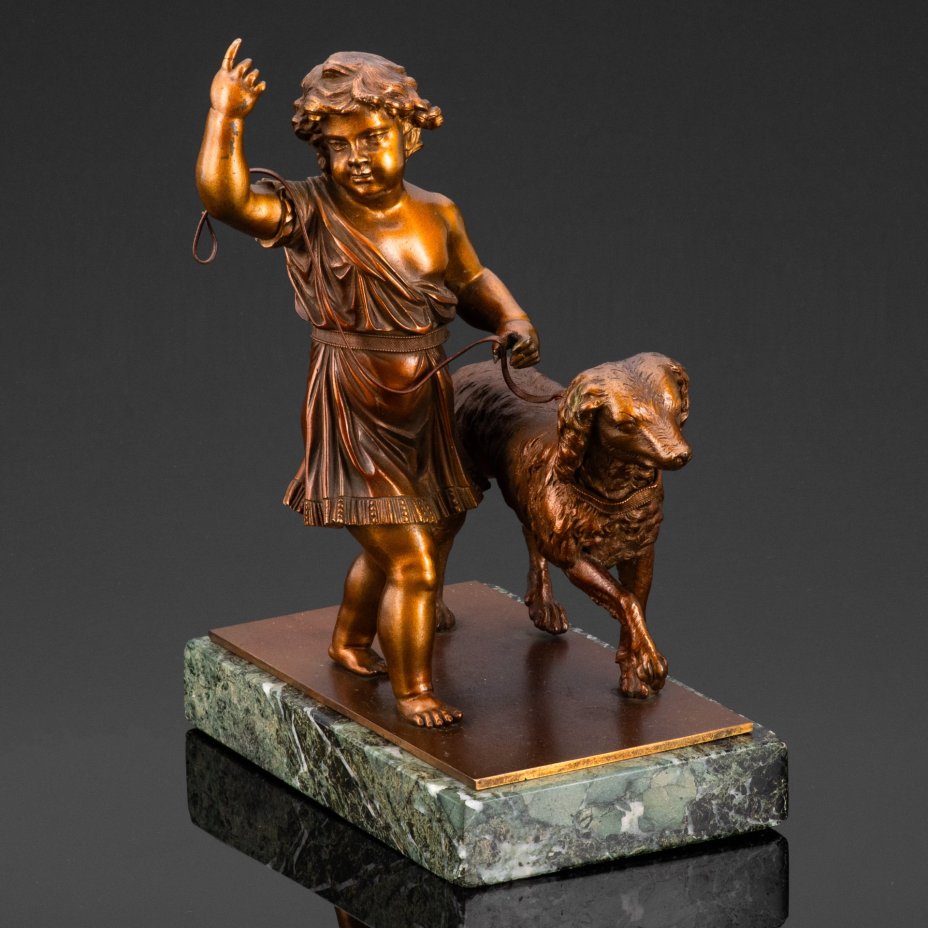 Скульптурная композиция (статуэтка) "Путти с собакой"