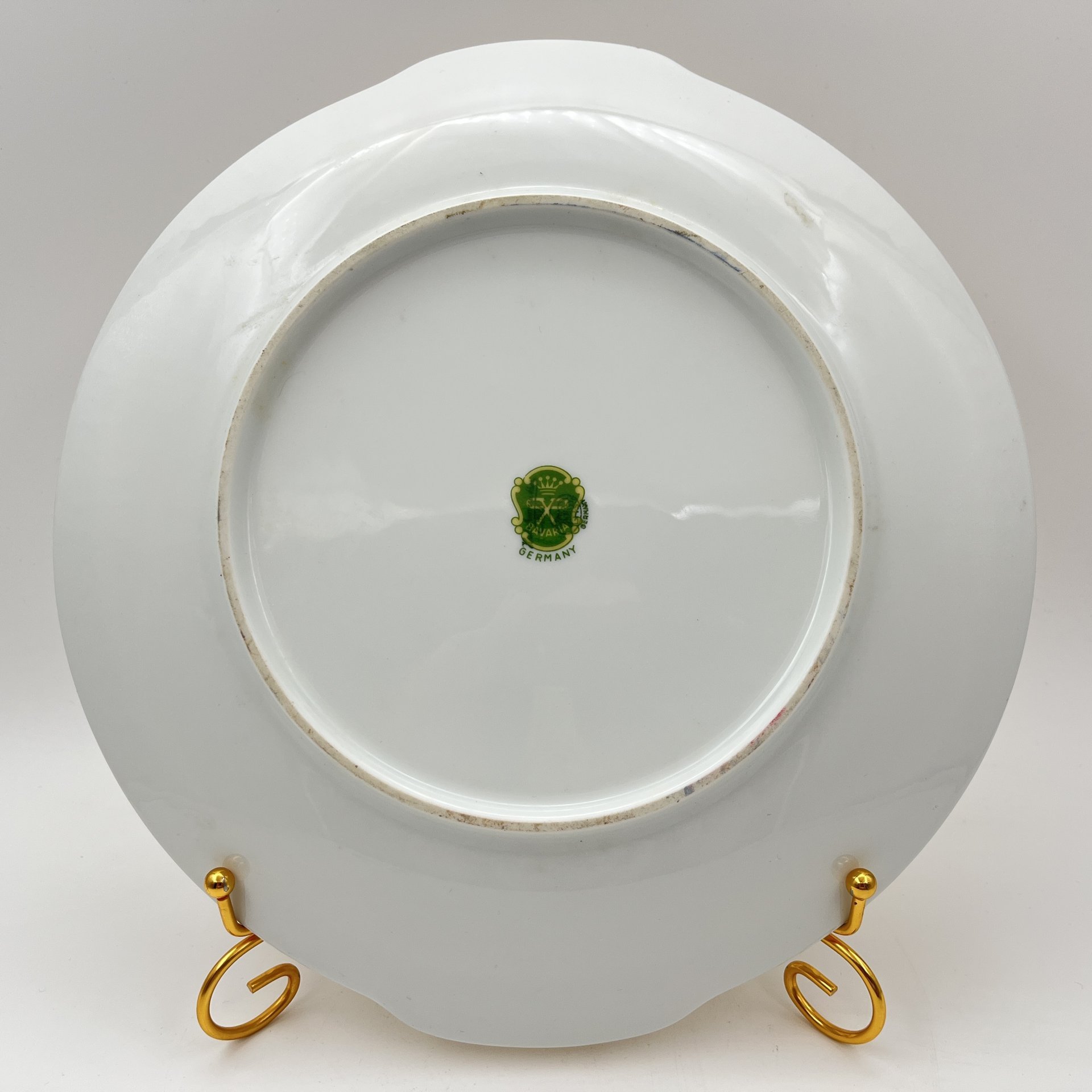 Блюдо (поднос) круглой формы, украшенное изображением винограда и грецких орехов, Leni or Erich Parbus, фарфор, деколь, золочение, Германия, 1960-1980 гг.