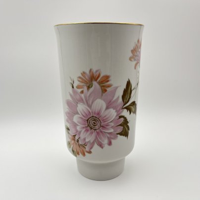 Ваза цилиндрической формы "Астры", фарфор, деколь, золочение, Дулевский фарфоровый завод (Дулёво), СССР, 1968-1991 гг.