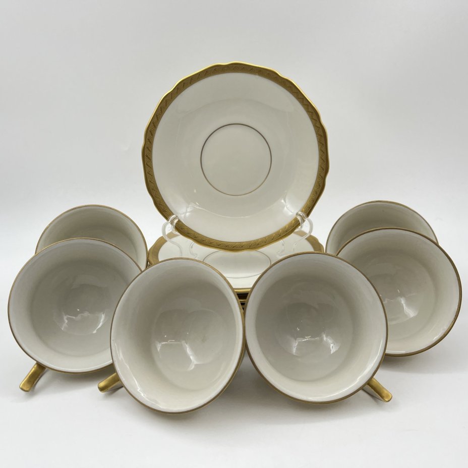 Набор кофейных пар в оттенке айвори с золотым кантом на 6 персон, фарфор, золочение, Фарфоровая мануфактура «Gloria», Чехословакия, 1970-1990 гг.