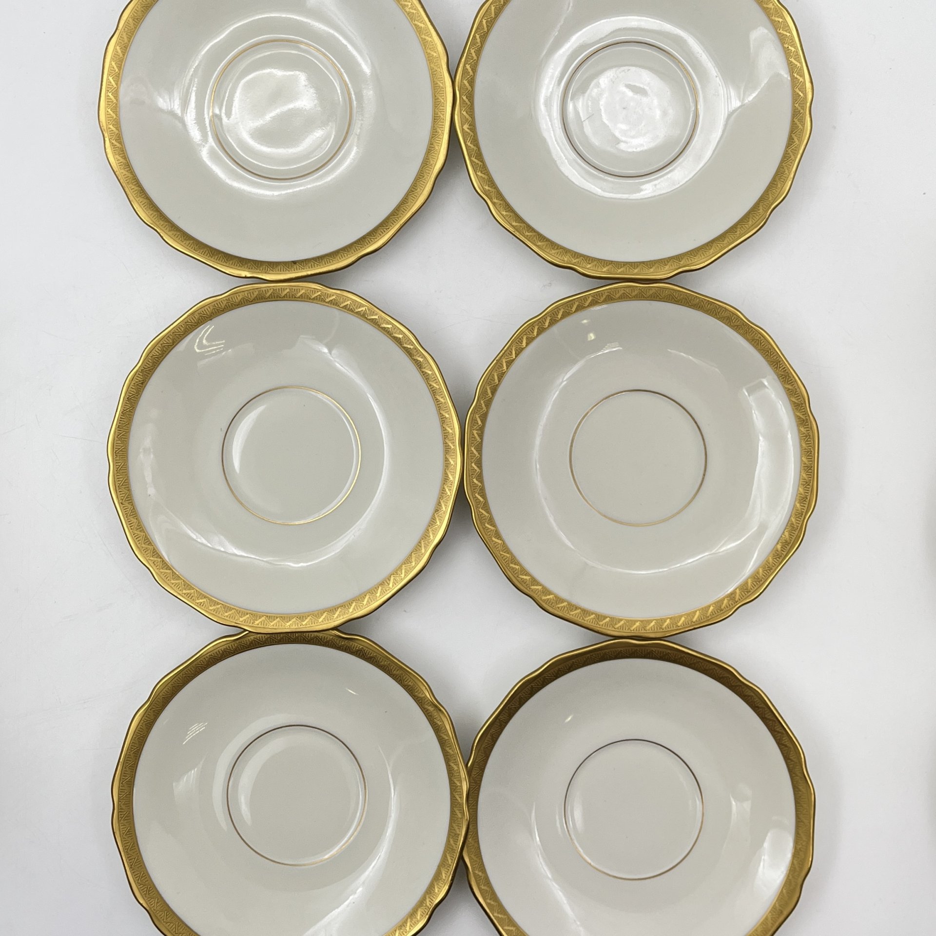 Набор кофейных пар в оттенке айвори с золотым кантом на 6 персон, фарфор, золочение, Фарфоровая мануфактура «Gloria», Чехословакия, 1970-1990 гг.