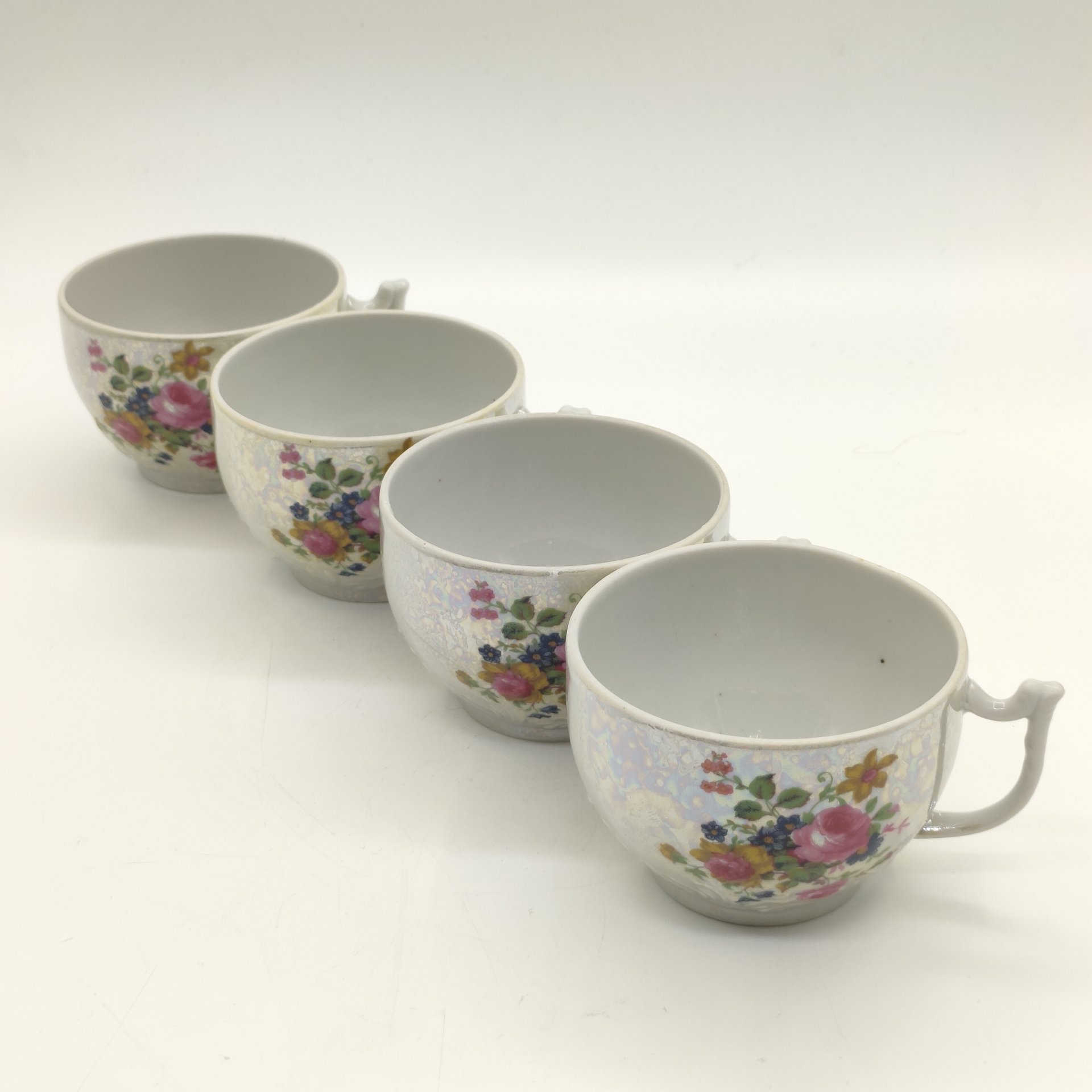 Набор из 4-х чашек с цветочным декором, фарфор, люстр, деколь, Дмитровский фарфоровый завод (ДФЗ Вербилки), СССР, 1965-1991 гг.