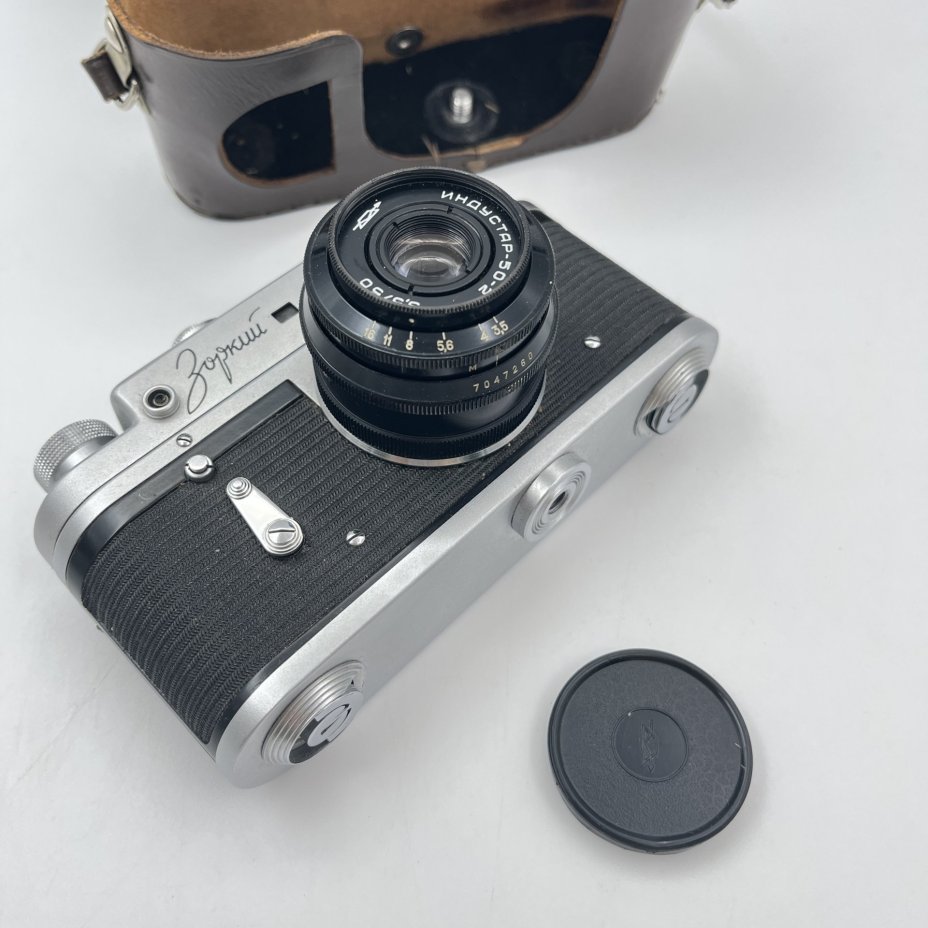 Фотоаппарат "Зоркий-4" с объективом "Индустар-50" в родном кофре, металл, пластик, кожа, стекло, Красногорский механический завод (КМЗ), СССР, 1968-1978 гг.