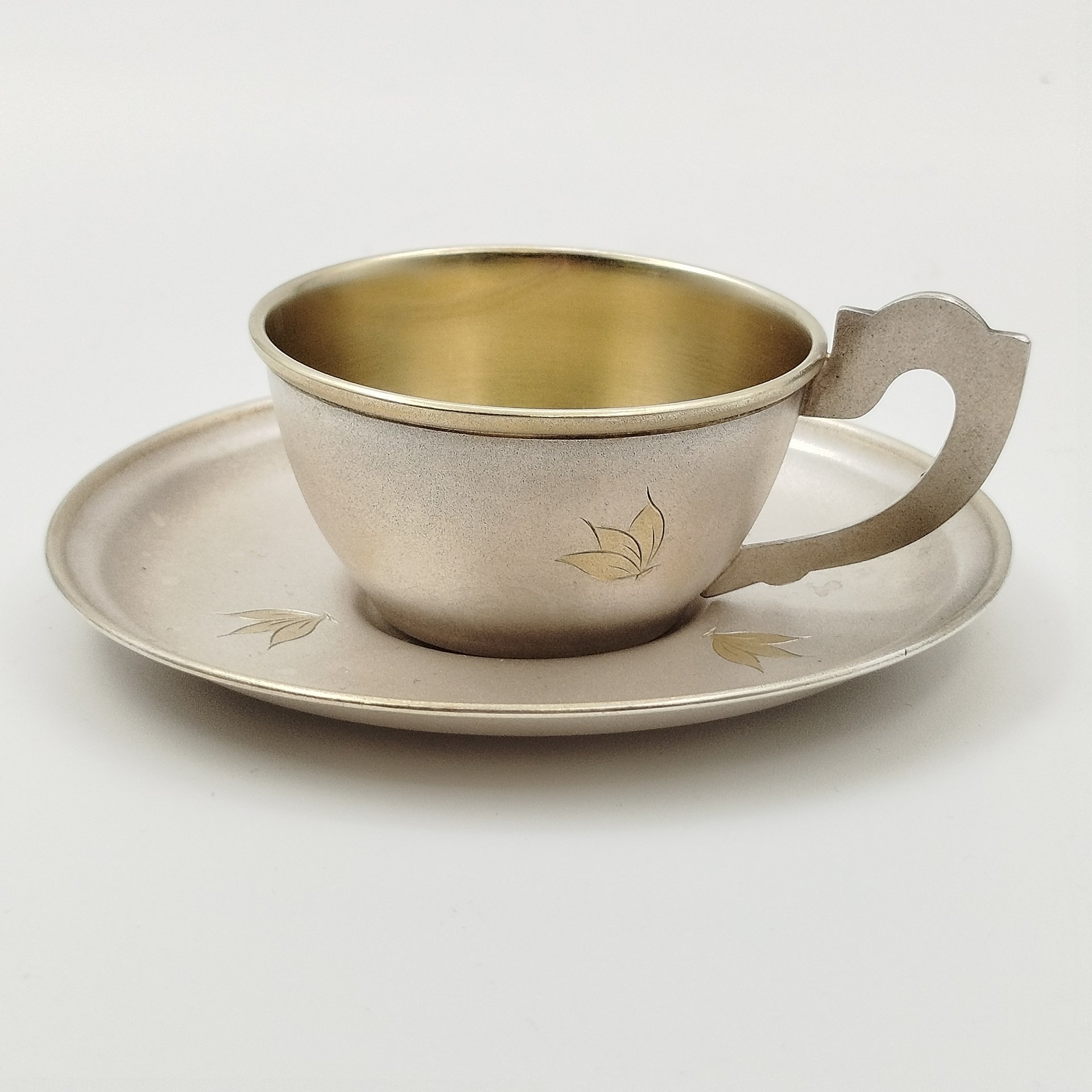 Пара кофейная с цветочным декором, мельхиор (медь-никель), золочение, Мстерская художественная фабрика  «Ювелир», СССР, 1960-1970 гг.