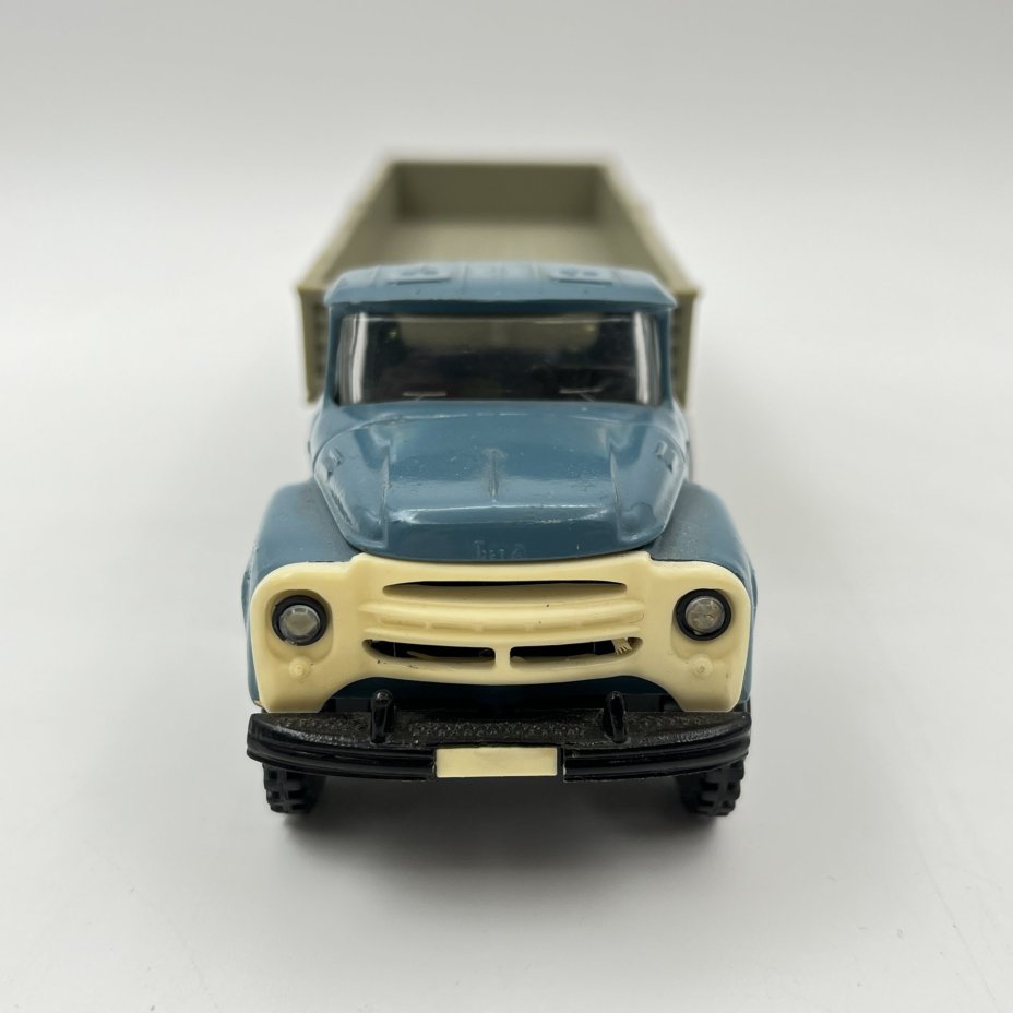 Модель автомобиля "ЗИЛ-130В1", масштаб 1:43