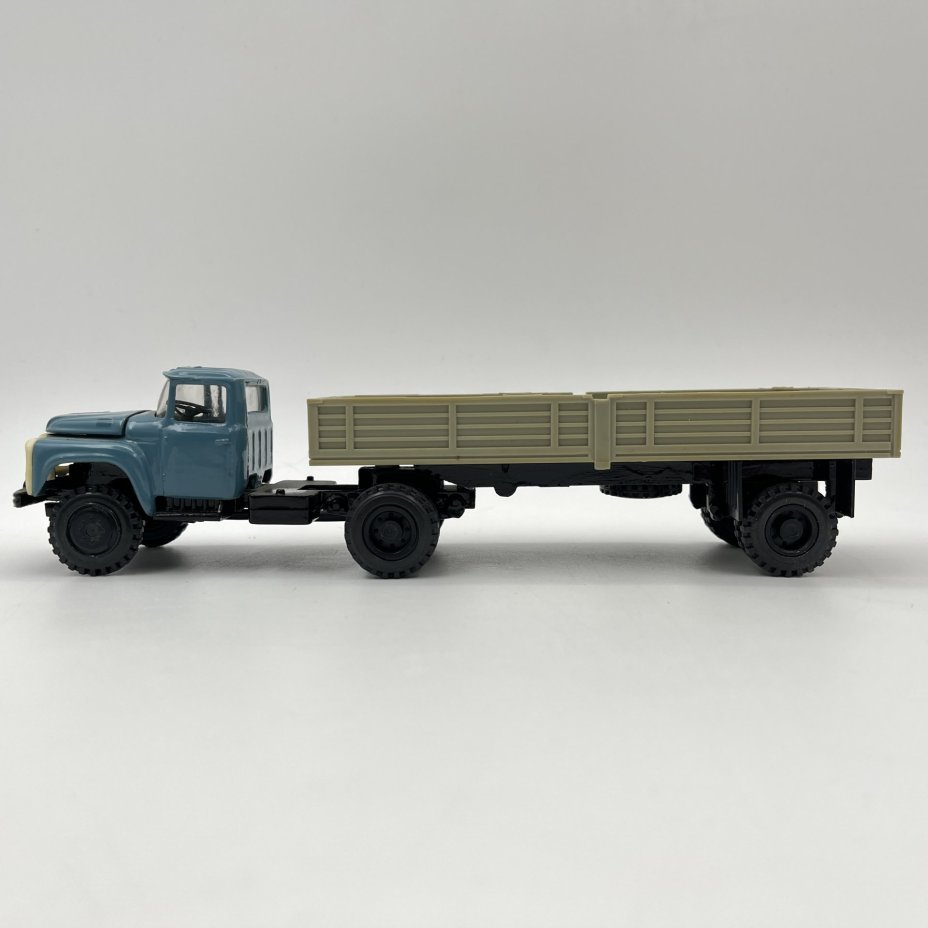 Модель автомобиля "ЗИЛ-130В1", масштаб 1:43