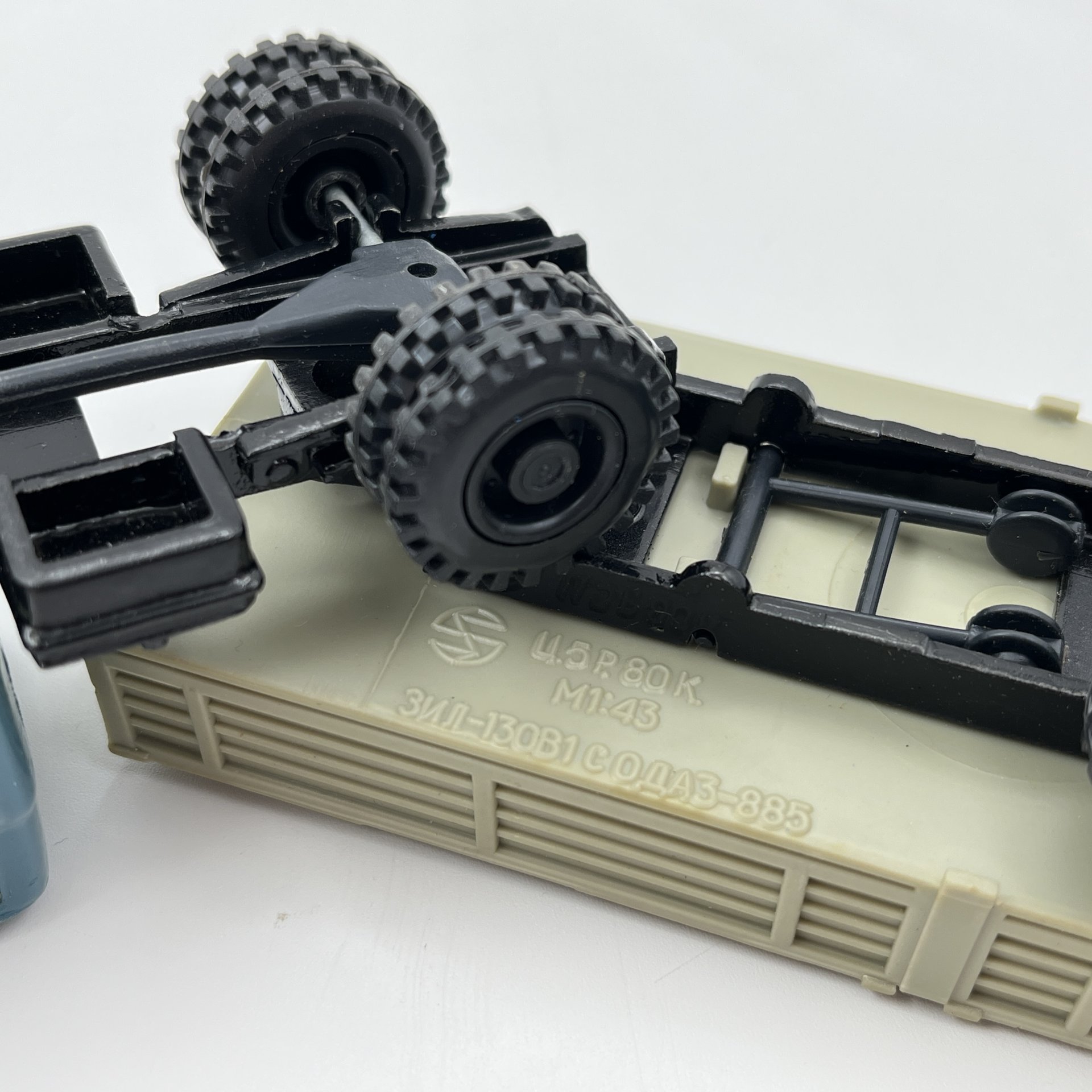 Модель автомобиля "ЗИЛ-130В1", масштаб 1:43, металл, пластик, СССР, 1980-1990 гг.