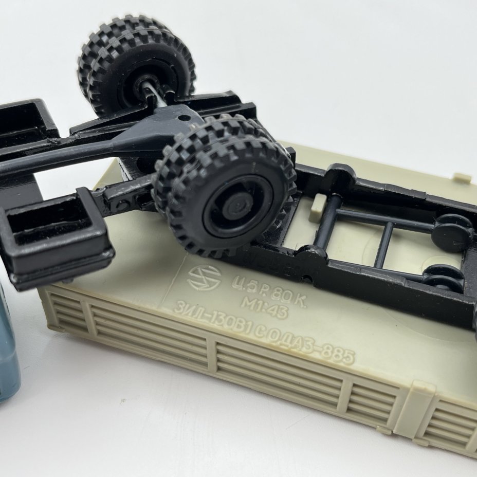 Модель автомобиля "ЗИЛ-130В1", масштаб 1:43