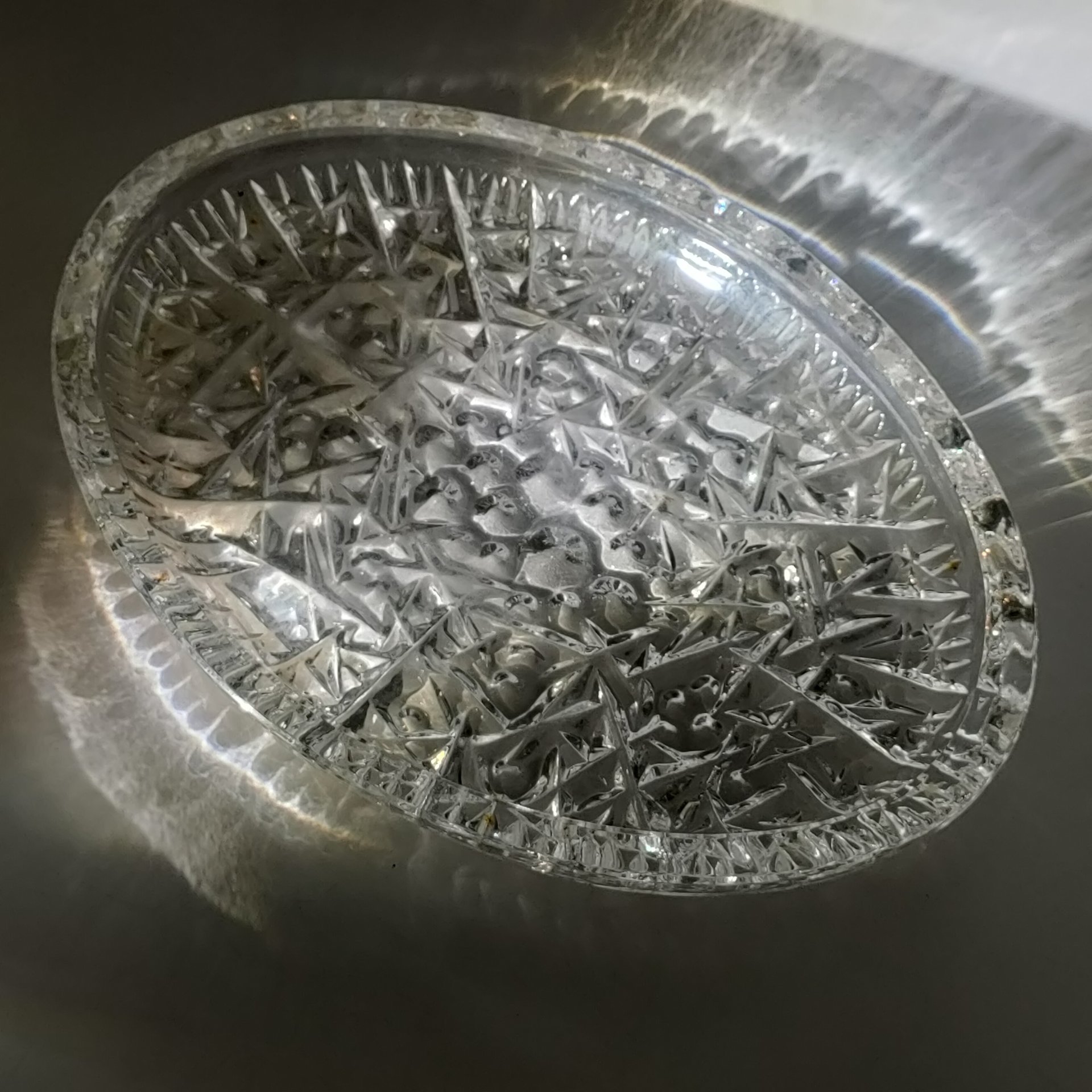 Блюдо сервировочное овальной формы "Космос", автор Л.Д. Смирнова, хрусталь, пресс, Ленинградский завод художественного стекла (ЛЗХС), СССР, 1960-1980 гг.