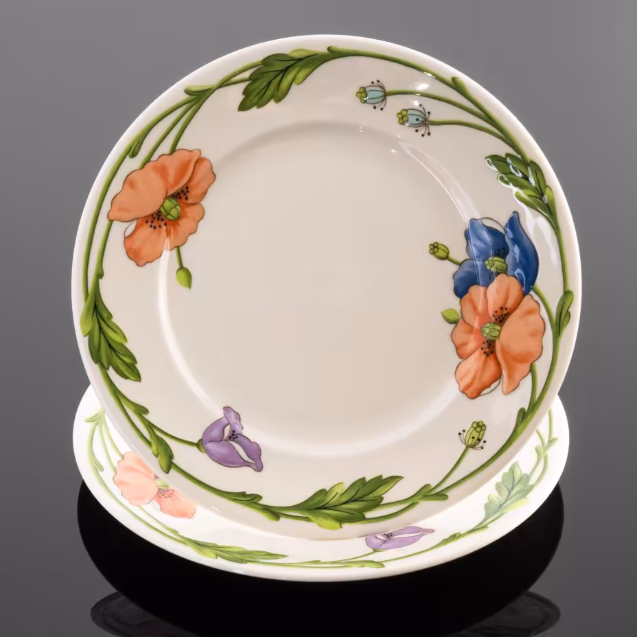 Пара десертных тарелок с рельефным цветочным декором, Villeroy & Boch