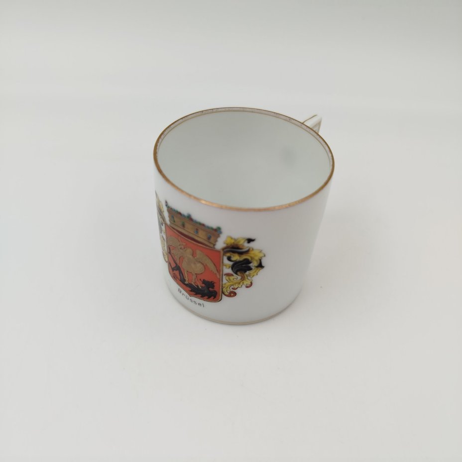 Кофейная чашка с гербом Брюсселя, фарфор, деколь, золочение, Thomas Bavaria, Германия, 1908-1939 гг.