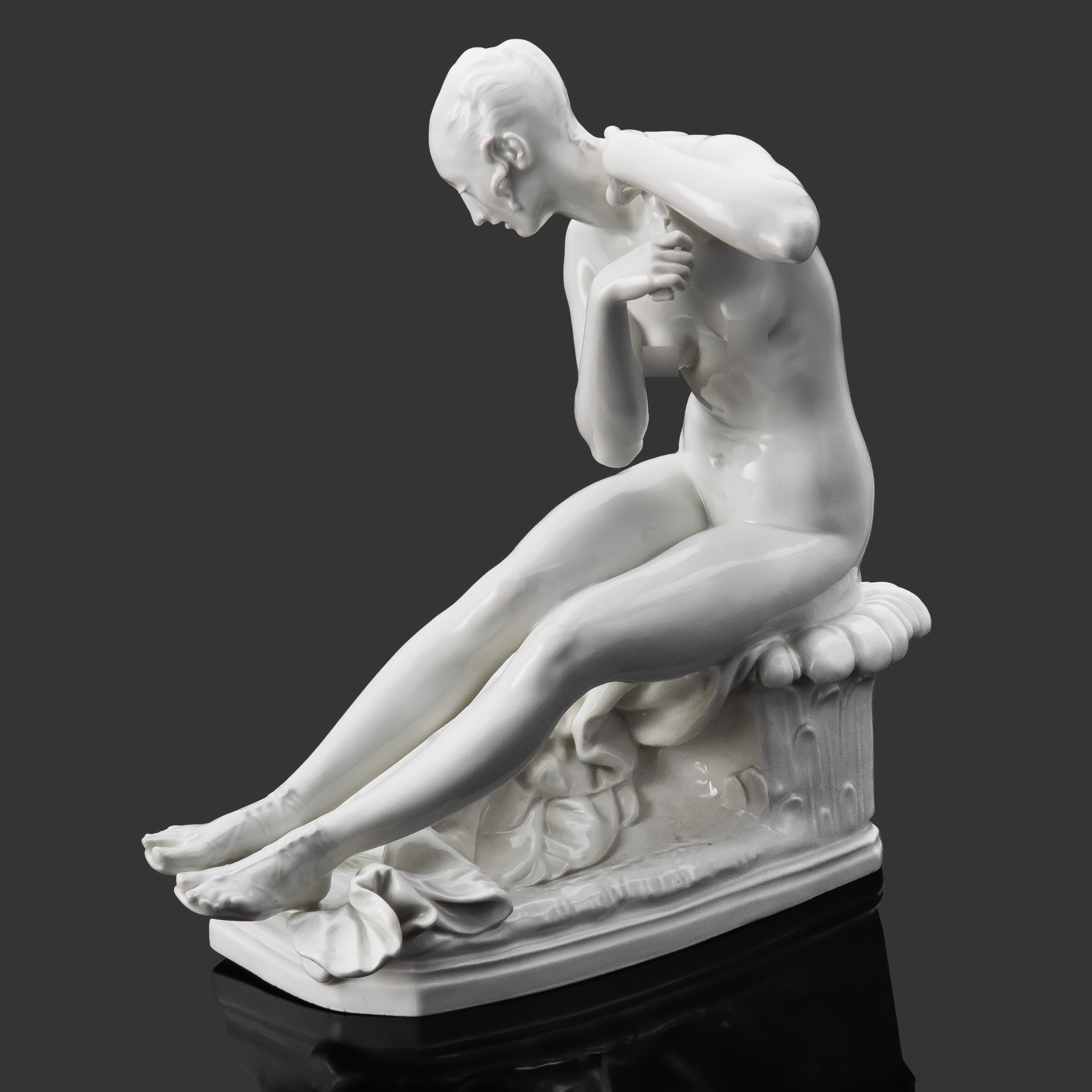 Статуэтка "Диана" (Богиня охоты), автор модели Пауль Шойрих, фарфор, Meissen (Мейсенский фарфор), Германия, 1920-1940 гг.