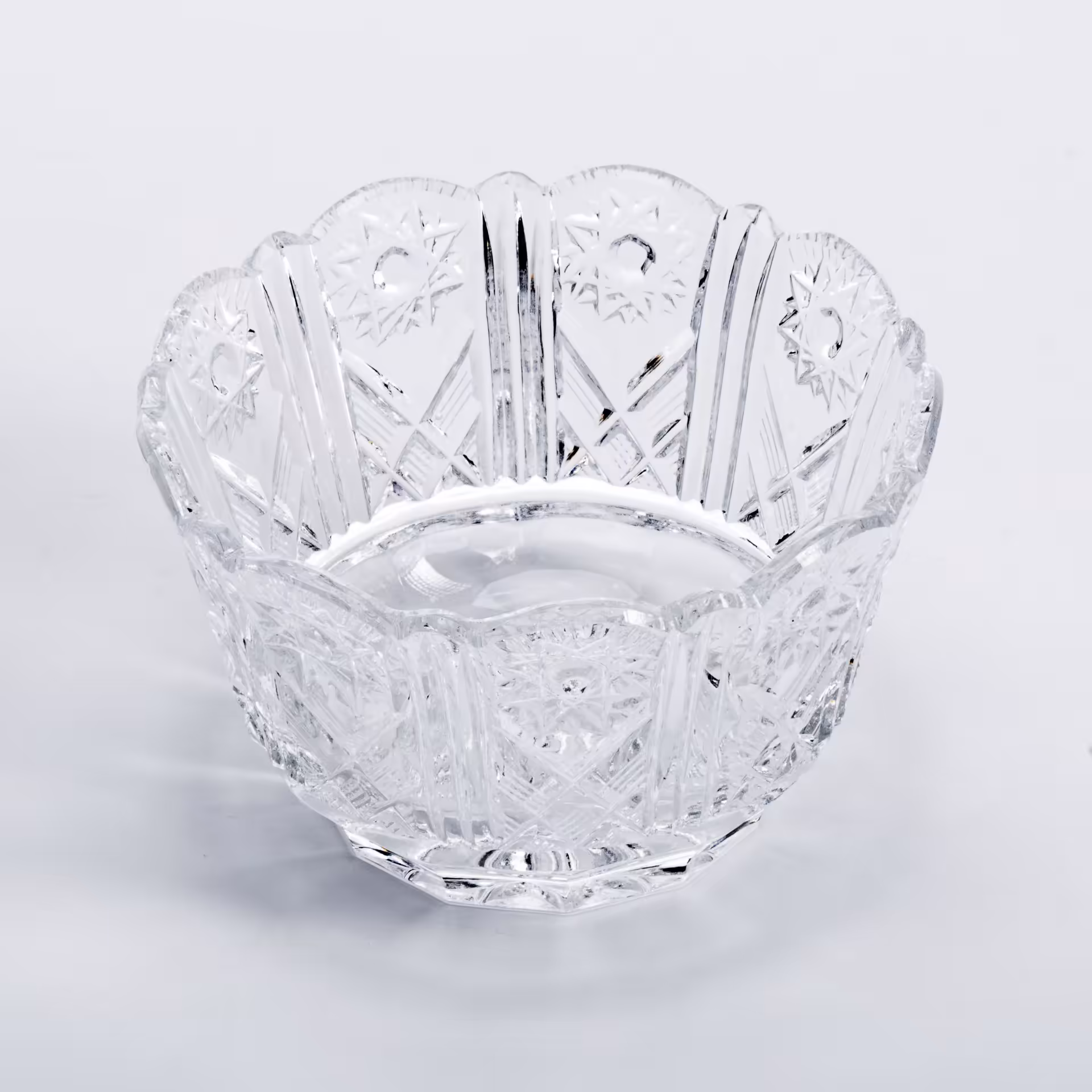 Круглая ваза для конфет с рельефным декором, стекло, СССР, 1970-1990 гг.