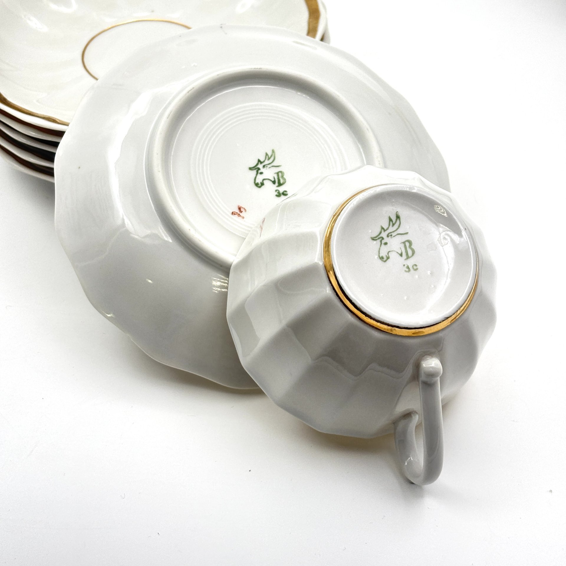 Сервиз чайный "Золотая лента" на 6 персон (15 предметов), фарфор, золочение, Дмитровский фарфоровый завод (ДФЗ Вербилки), СССР, 1954-1965 гг.