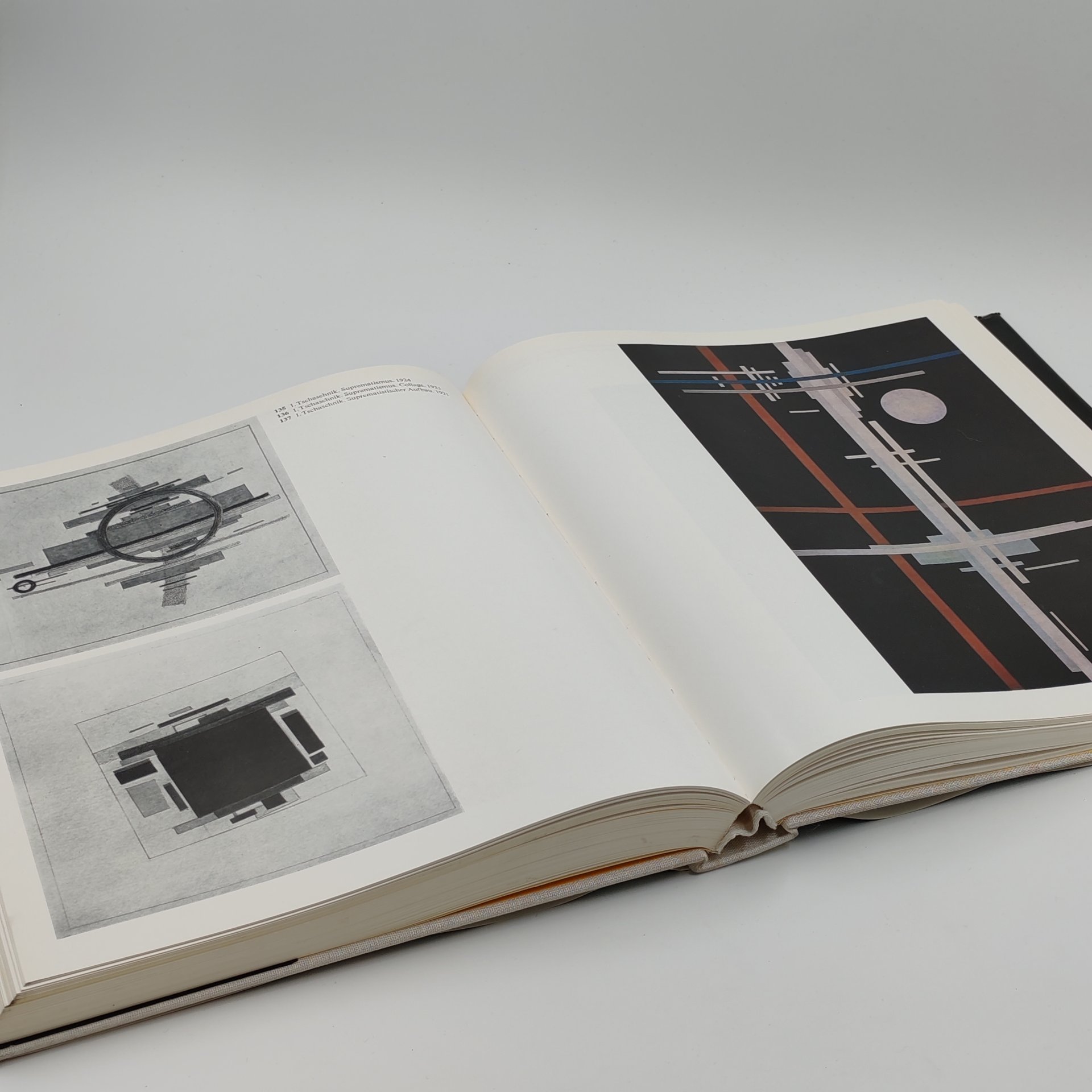 Книга "Ищите и экспериментируйте, русское и советское искусство 1910-1930 гг.", Larissa A. Shadowa, Издательство "VEB Verlag Der Kunst", бумага, суперобложка, печать