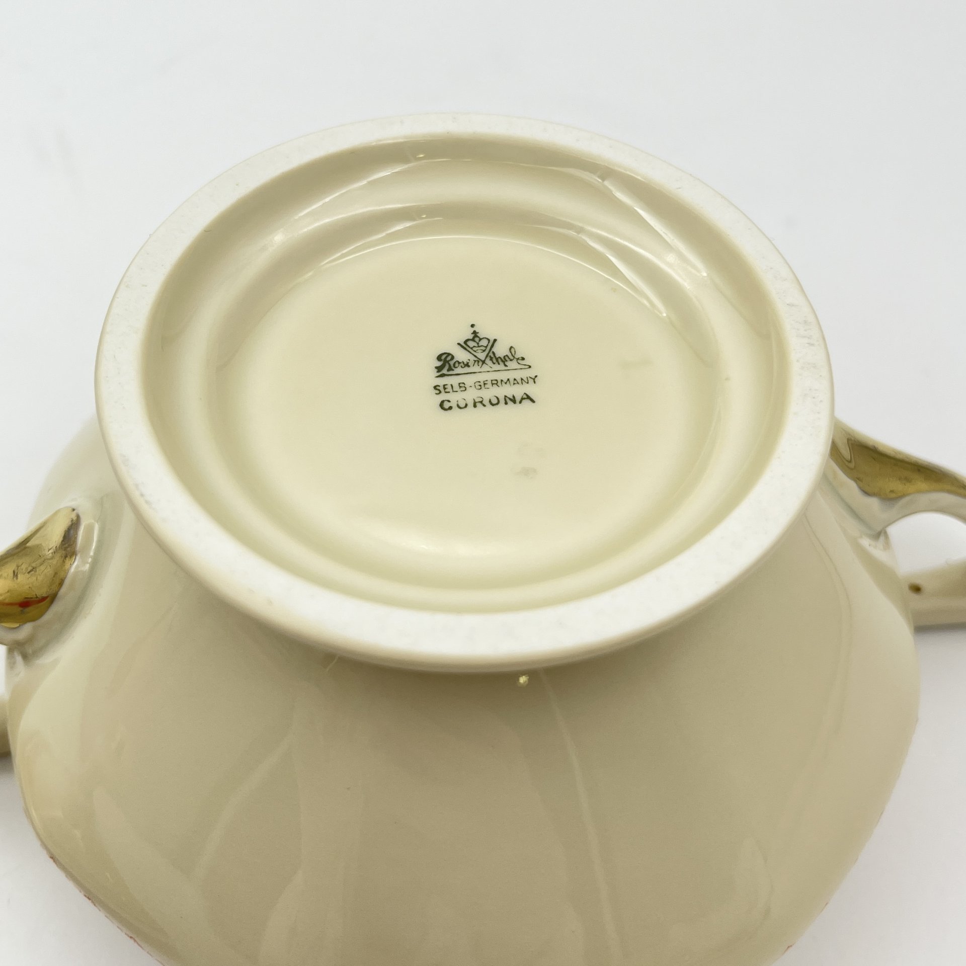 Сахарница, украшенная растительным орнаментом, фарфор, деколь, золочение, Rosenthal (Розенталь), Германия, 1941 г.