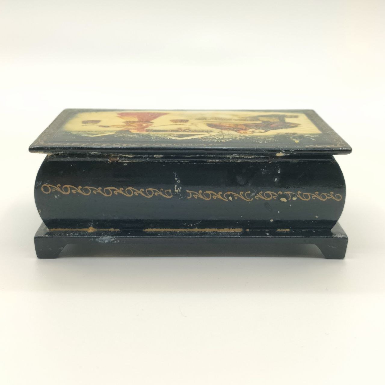 Шкатулка миниатюрная "У колодца"