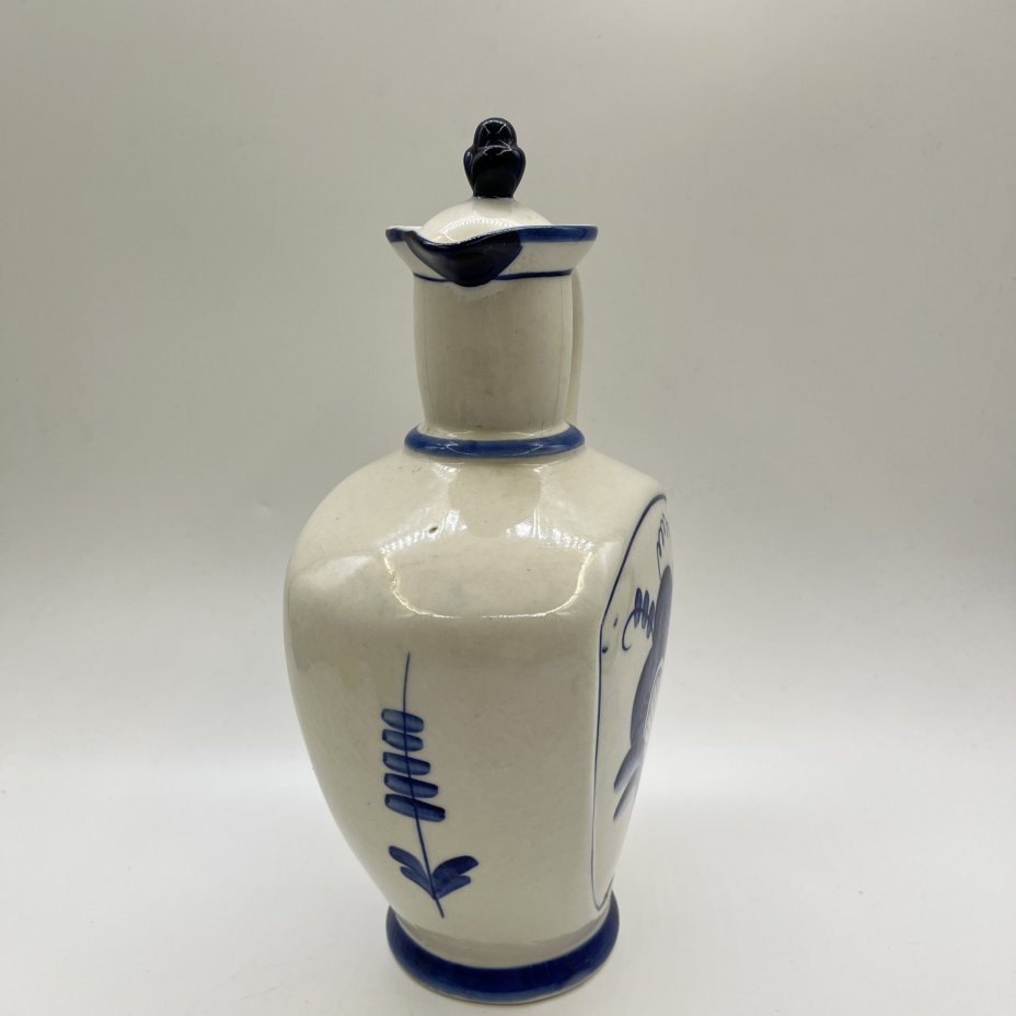 Кувшин с крышкой "Цветок