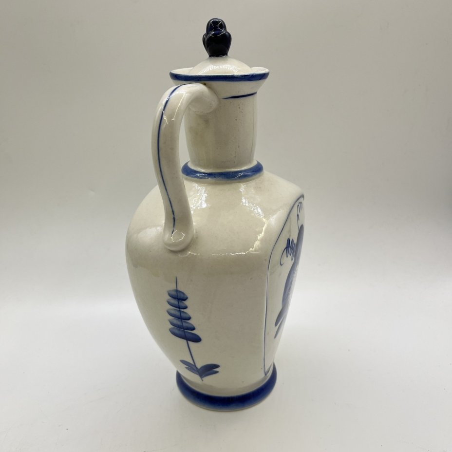 Кувшин с крышкой "Цветок