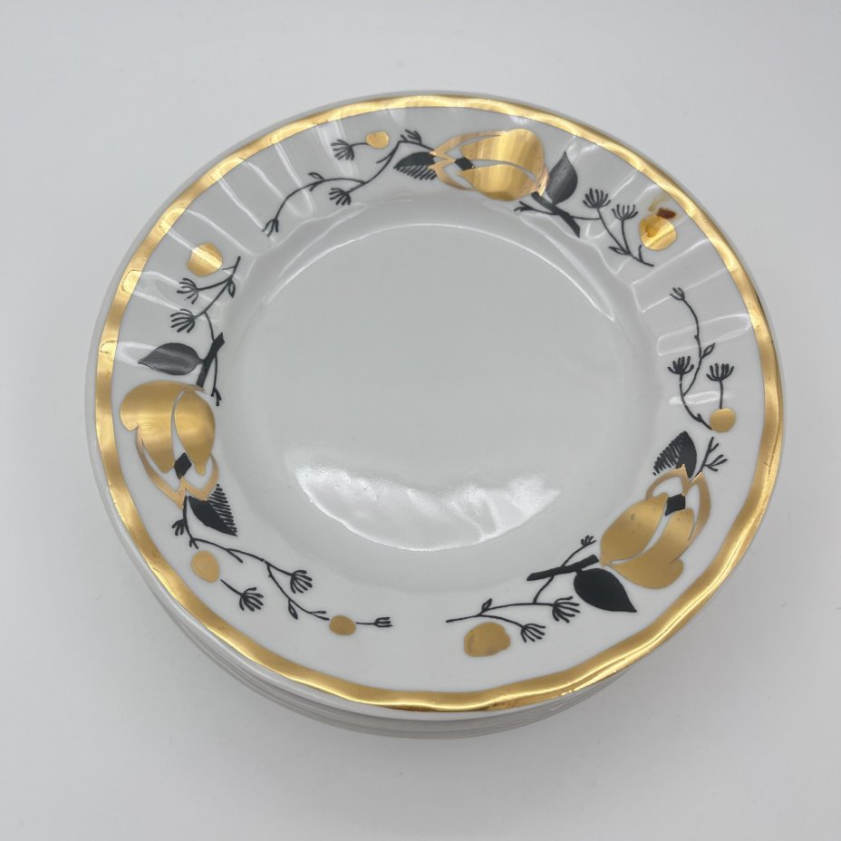 Набор из 5-ти десертных тарелок "Золотая роза", фарфор, деколь, золочение, Дмитровский фарфоровый завод (ДФЗ Вербилки), СССР, 1965-1991 гг.