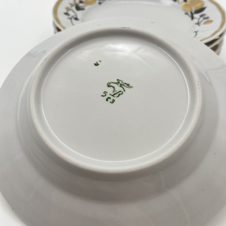 Набор из 5-ти десертных тарелок "Золотая роза", фарфор, деколь, золочение, Дмитровский фарфоровый завод (ДФЗ Вербилки), СССР, 1965-1991 гг.