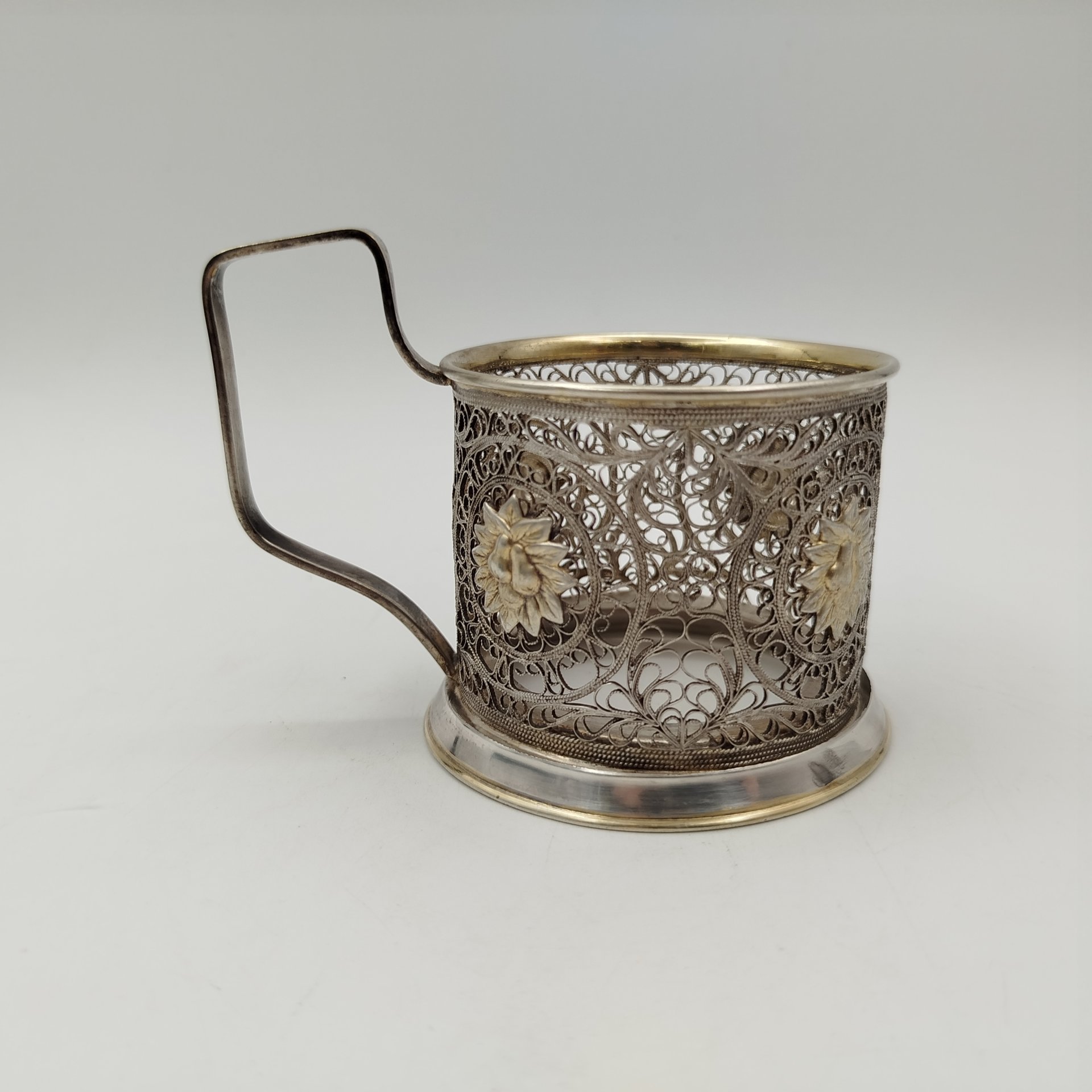 Подстаканник ажурный «Груши», мельхиор (медь-никель), скань, Мстерский завод художественных изделий «Ювелир», СССР, 1958 г.